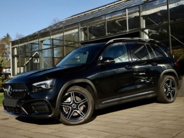 Mercedes GLB SUV 2.0 200d 150KM 2025 MERCEDES-BENZ GLB 200 d 4-Matic AMG Line 2.0 (150KM) 2025, zdjęcie 1