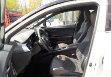 Toyota C-HR I Crossover Facelifting 1.8 Hybrid 122KM 2020 Toyota C-HR Okazja 1.8 Hybryda 122KM, zdjęcie 30