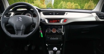 Citroen C3 II Hatchback facelifting 1.2 VTi 82KM 2016 Citroen C3 (nr.073) 1.2 82 KM Klimatronik Tempomat Gwarancja 1.2 82KM, zdjęcie 11