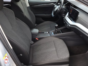 Skoda Octavia IV Scout 1.5 TSI ACT 150KM 2022 Skoda Octavia 1.5 TSI, Salon Polska, zdjęcie 8