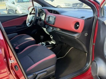 Toyota Yaris III Hatchback 5d Facelifting 2017 1.5 Hybrid 100KM 2018 Toyota Yaris Hybrid*Tylko 51000km*, zdjęcie 11