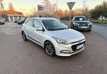 Hyundai i20 II Coupe 1.2 MPI 84KM 2017 Hyundai i20 1.2i LEDY Klima Alu Extra stan 1.2 Benzyna 84KM, zdjęcie 2