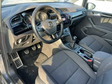 Volkswagen Touran III 1.4 TSI 150KM 2017 Volkswagen Touran 1.4 TSI 150KM, Sound, zdjęcie 9