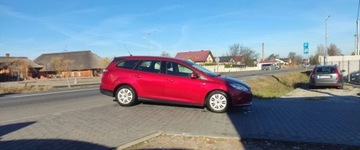 Ford Focus III Kombi 1.6 Duratorq TDCi DPF 115KM 2013 Ford Focus 1.6 diesel ,bezwypadek ,jeden wlasc ,niski pot przebieg ,nowy r, zdjęcie 4
