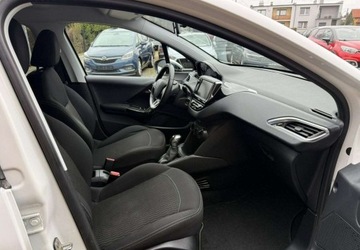 Peugeot 208 I Hatchback 5d Facelifting 1.2 PureTech 82KM 2017 Peugeot 208 1,2 82KM Klimatyzacja 1.2 Benzyna 82KM, zdjęcie 20