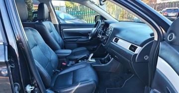 Mitsubishi Outlander III 2013 Mitsubishi Outlander BENZYNA HYBRYDA plug in 4x4 grzane fotele AUTOMAT, zdjęcie 31