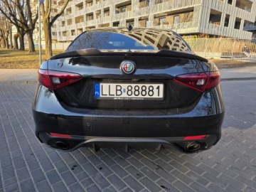 Alfa Romeo Giulia II Sedan Facelifting 2.0 Turbo 280KM 2023 ALFA ROMEO GIULIA ESTREMA A TI Q4, 2.0l Turbo 280KM Bezwypadkowy 23,434km, zdjęcie 29