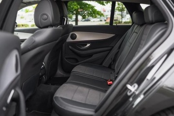 Mercedes Klasa E W213 All-terrain Facelifting 2.0 E220d 194KM 2021 Mercedes E E 220 d 4MATIC, Salon Polska, zdjęcie 26