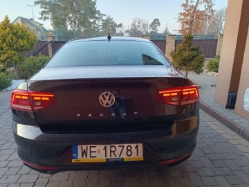 Volkswagen Passat B8 Limousine Facelifting 2.0 TDI SCR 150KM 2020 Volkswagen Passat B8 2.0 TDI DSG 88 tyś km Salon lakier otyginał rok 2020, zdjęcie 16