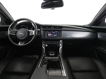 Jaguar XF II Sedan 2.0 i4D 163KM 2017 Jaguar XF GRATIS! Pakiet Serwisowy o wartości, zdjęcie 14