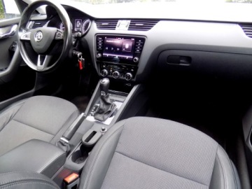 Skoda Octavia III Kombi Facelifting 2.0 TDI 150KM 2019 SKODA OCTAVIA 2,0 TDI 150 KM BEZWYPADKOWY LED DSG, zdjęcie 16
