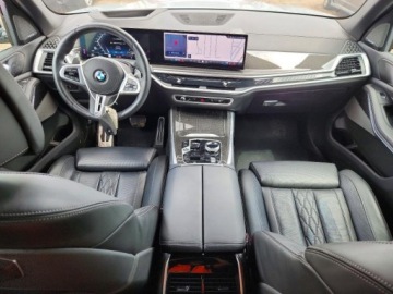 BMW X5 G05 2025 BMW X5 M60i 2025 4.4 Benzyna 523KM, zdjęcie 8