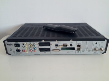 Dreambox DM8000 HD PVR с дистанционным управлением