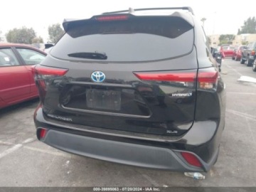 Toyota Highlander III 2021 Toyota Highlander Hybrid XLE, 2021r., 4x4, 2.5L 2.5 Hybryda 186KM, zdjęcie 5