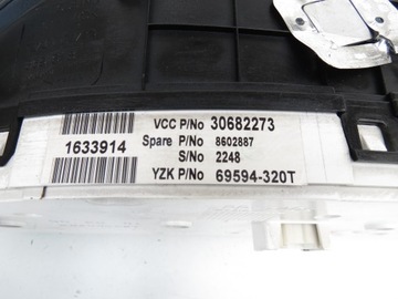 PŘÍSTROJOVÁ DESKA BUDÍKY TACHOMETR 30682273 EU VOLVO XC90 I 4.4 V8