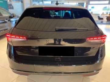 Skoda Superb IV Kombi Plug-in 1.5 TSI iV Plug-In 204KM 2026 SKODA Superb Sportline 1.5 TSI Plug-in Hybrid DSG 204KM 2026, zdjęcie 3