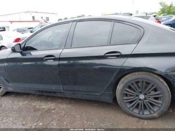 BMW Seria 5 G30-G31 2019 BMW Seria 5 2019 BMW 530E XDRIVE IPERFORMANCE 2.0 Hybryda Plug-in 181KM, zdjęcie 4
