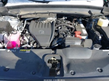 Toyota 2024 Toyota Grand Highlander Platinum 2024 2.4 Benzyna 265KM, zdjęcie 8