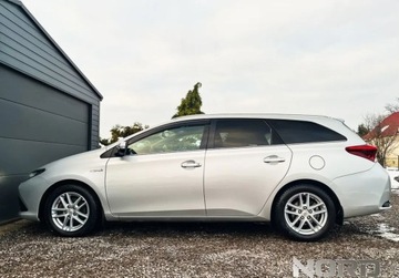 Toyota Auris II Touring Sports Facelifting 1.8 Hybrid 136KM 2017 Toyota Auris Bezwypadkowy, FV23,1.8 Automat, KredytowanieLeasing, gw.12m g, zdjęcie 5