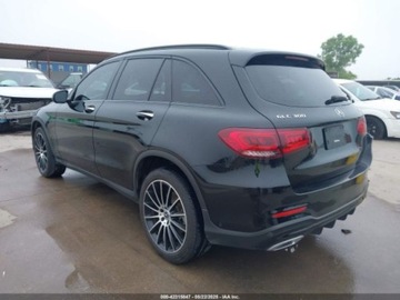 Mercedes GLC C253 2021 Mercedes-Benz GLC 300 Suv 2021 2.0l 2.0 Benzyna 255KM, zdjęcie 3