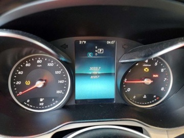 Mercedes GLC C253 2020 Mercedes-Benz GLC MERCEDES-BENZ GLC 300 4MATIC 2020 2.0 Benzyna 258KM, zdjęcie 8