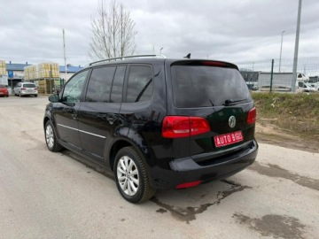 Volkswagen Touran II 2.0 TDI 140KM 2015 Volkswagen Touran Highline 7 osobowy navi, zdjęcie 5