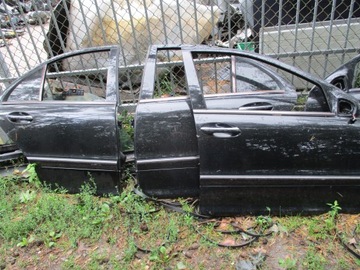 DVEŘE LEVÉ PRAVÉ ZADNÍ PŘEDNÍ MERCEDES E W211 SEDAN