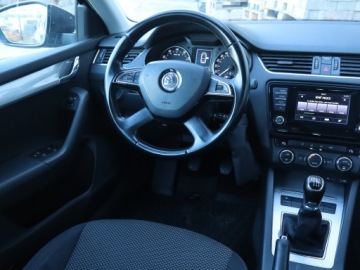 Skoda Octavia III Liftback 1.4 TSI 140KM 2015 Skoda Octavia 1.4 TSI, Salon Polska, Serwis ASO, zdjęcie 6