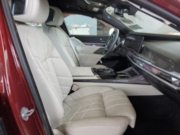 BMW Seria 7 G70 2023 BMW Seria 7 740i 2023 3.0l 3.0 Benzyna 375KM, zdjęcie 7