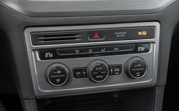 Volkswagen Golf Sportsvan Sportsvan 1.6 TDI BlueMotion 110KM 2014 Volkswagen Golf Sportsvan 1.6TDI 110KM NaVi Panorama Pdc ALu Po Serwisie G, zdjęcie 18