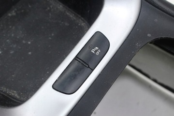 Центральный подлокотник Kia Ceed II Europe