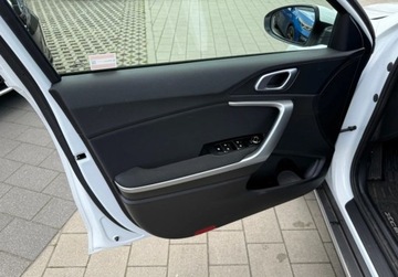 Kia XCeed Crossover Facelifting 1.5 T-GDi 140KM 2025 Kia XCeed MY25 wersja M, pakiet SMART, pakiet ZIMOWY, felgi 18 dostepny od, zdjęcie 9