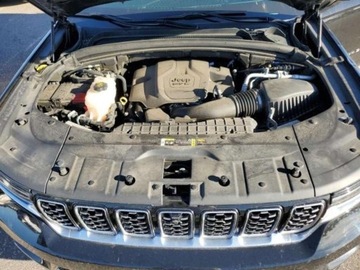 Jeep Grand Cherokee IV 2022 Jeep Grand Cherokee Jeep Grand Cherokee Summit Reserve 4x4 5.7 Benzyna, zdjęcie 11