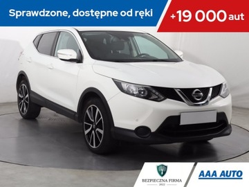 Nissan Qashqai II Crossover 1.2 DIG-T 115KM 2014 Nissan Qashqai 1.2 DIG-T, Salon Polska, VAT 23%