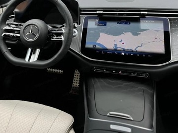 Mercedes Klasa E W214 Sedan 2.0 220d 197KM 2025 E Klasa 220 d 4-Matic AMG 2.0 (197KM) 2025, zdjęcie 6