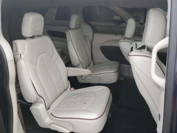 Chrysler Pacifica II 2017 Chrysler Pacifica 2017 CHRYSLER PACIFICA LIMITED 3.6 Benzyna 287KM, zdjęcie 11