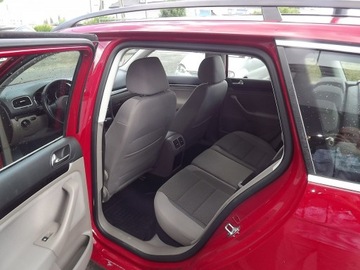 Volkswagen Golf VI Variant 1.6 TDI-CR DPF BlueMotion 105KM 2010 Volkswagen Golf Automatyczna skrzynia biegów DSG, zdjęcie 9