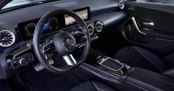 Mercedes Klasa A W177/V177 Hatchback Facelifting 2.0 220 190KM 2023 Mercedes-Benz Klasa A Salon PL 4Matic AMG 8G-DCT BlindSpot CarPlay Kamera, zdjęcie 9