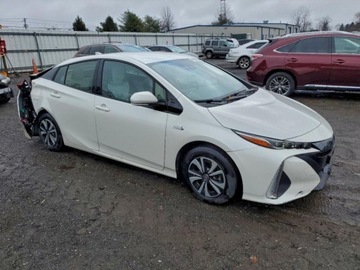 Toyota Prius IV Hatchback 1.8 Hybrid 122KM 2019 Toyota Prius Prime Plus, 1.8L, od ubezpieczalni 1.8 Hybryda 121KM, zdjęcie 2