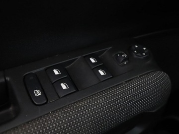 Citroen C3 Aircross  I Crossover 1.2 PureTech 110KM 2019 Citroen C3 Aircross PDC tempomat klima, zdjęcie 31