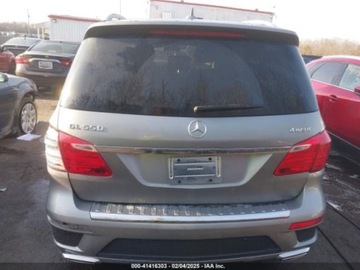 Mercedes Klasa GL X166 2016 Mercedes-Benz GL 550 4Matic 2016 4.7l 4.7 Benzyna 429KM, zdjęcie 3