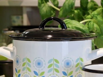 ЭМАЛЬНАЯ КРЫШКА 16СМ, ЧЕРНАЯ