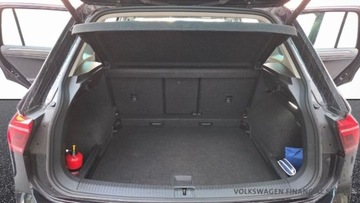 Volkswagen Tiguan II SUV Facelifting 2.0 TDI 150KM 2023 Volkswagen Tiguan 2.0 TDI 150 KM SCR Elegance DSG, FV23, Serwis ASO, Gwara, zdjęcie 12