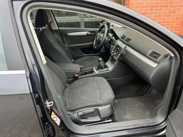 Volkswagen Passat B7 Variant 2.0 TDI CR DPF BlueMotion 140KM 2011 Volkswagen Passat 2.0 diesel 140 KM 6 biegow zarej w PL zadbany mozliw, zdjęcie 18