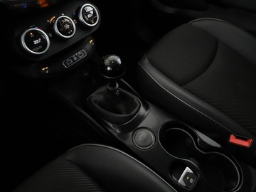 Fiat 500X Crossover 1.6 E-Torq 110KM 2018 Fiat 500x Cross półskóra navi grzane fotele PDC, zdjęcie 29