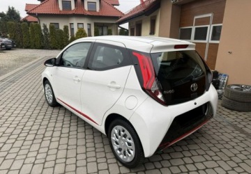 Toyota Aygo II Hatchback 3d Facelifting 1.0 VVT-i 72KM 2019 Toyota Aygo 1,0 72KM Klimatyzacja Benzyna 72KM, zdjęcie 10