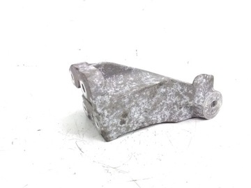 CADILLAC CTS 2009 PRAVÁ STRANA UCHYCENÍ / DRŽÁKY MOTORU