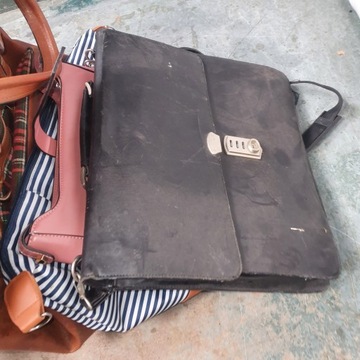 СТАРЫЕ ЧЕМОДАНЫ (T1244)