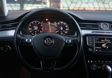 Volkswagen Passat B8 Limousine 1.8 TSI BlueMotion Technology 180KM 2017 Volkswagen Passat Passat 1.8 TSI Highline DSG Vat Marza Salon PL Naw, zdjęcie 9