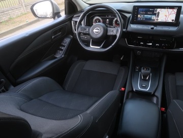 Nissan Qashqai III Crossover 1.3 DIG-T MHEV 158KM 2023 Nissan Qashqai 1.3 DIG-T MHEV, Salon Polska, zdjęcie 6